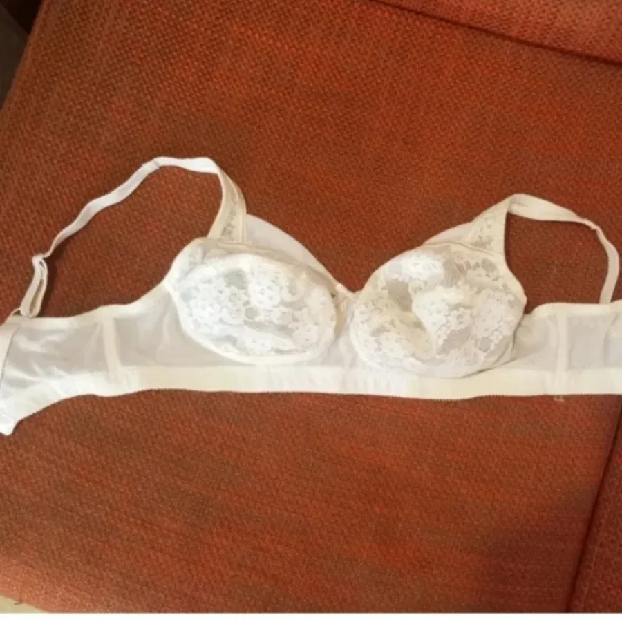 سوتین دانتل