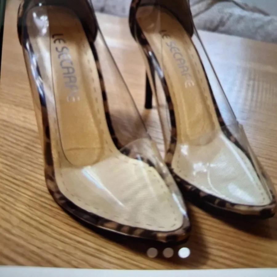 کفش طلقی پاشنه دار