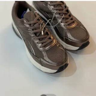 کتونی اویشو