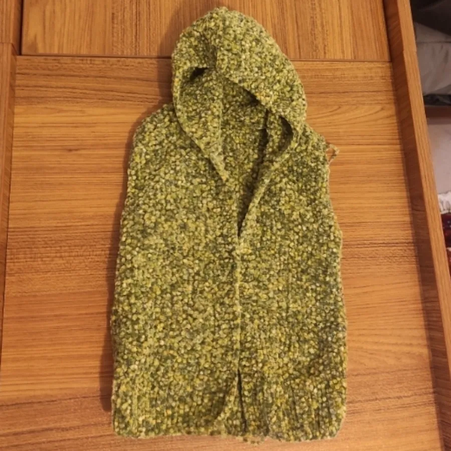 جلیقه بافتنی