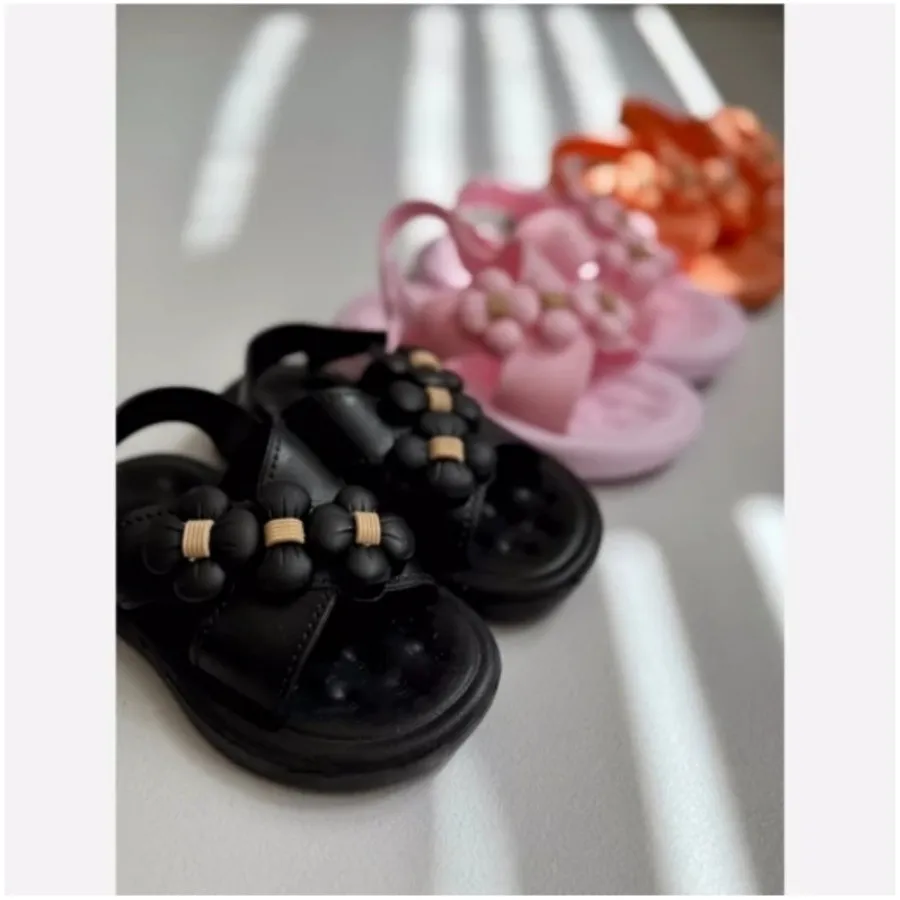 صندل بچگانه دلا (صورتی)