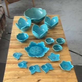15 تکه ظروف سفالی