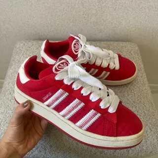 کفش اورجینال adidas