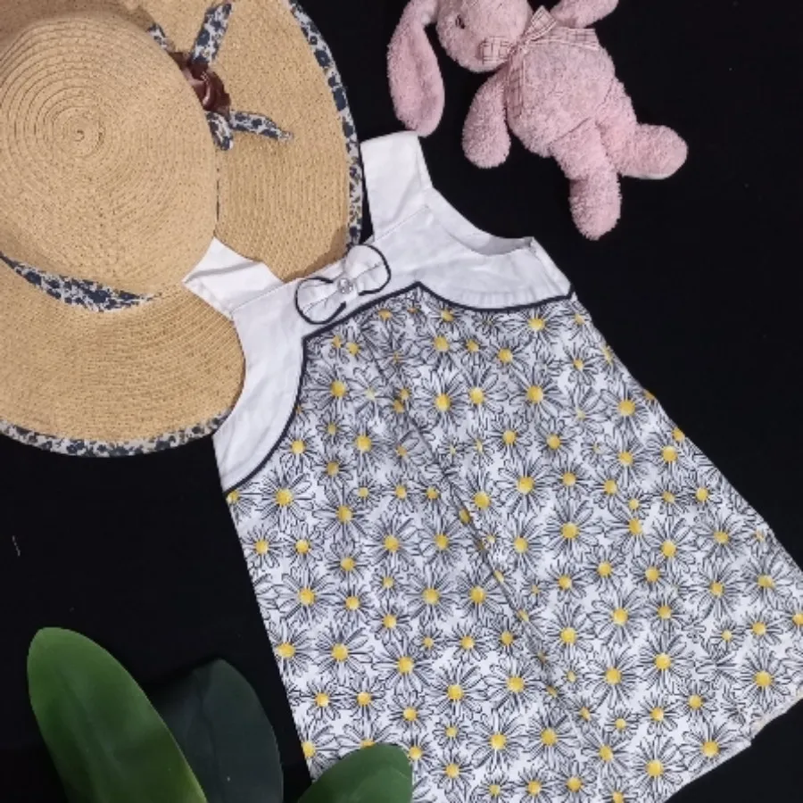 پیراهن طرح گل بابونه