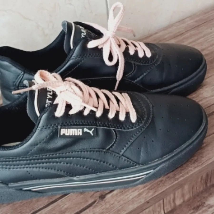 کتانی مارک Puma سایز 38