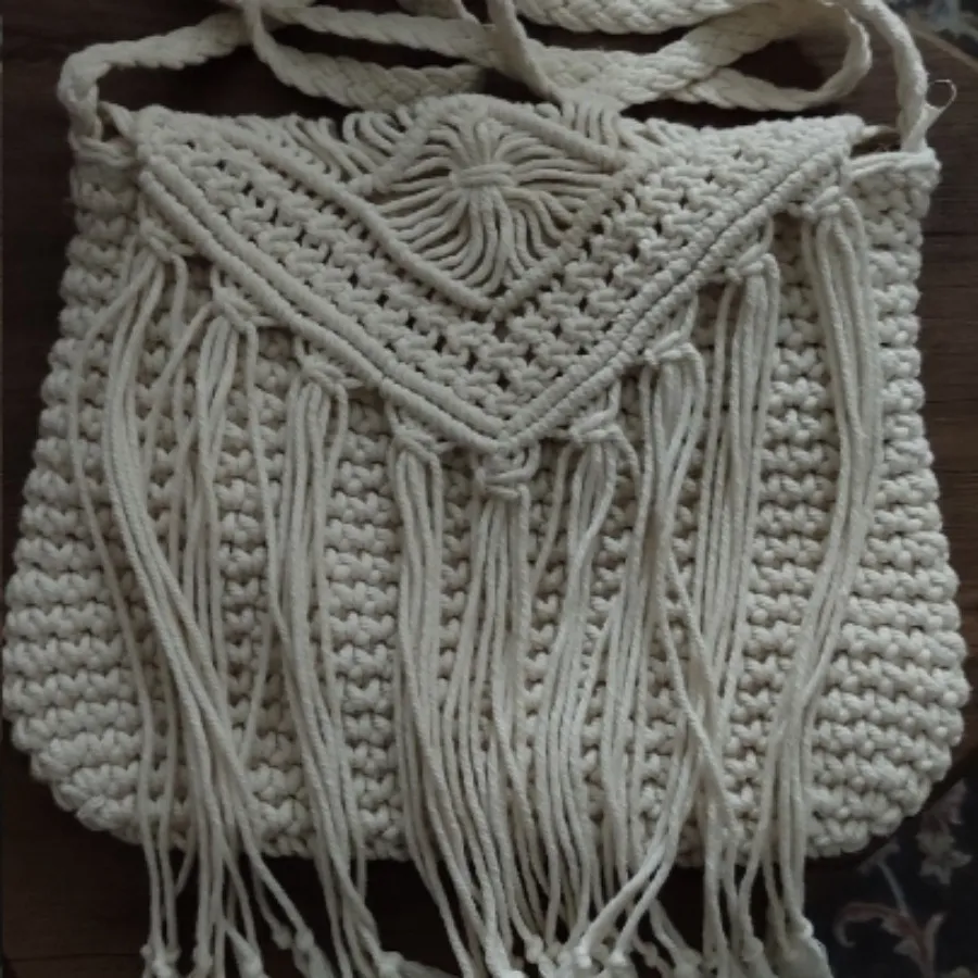 کیف دست بافت