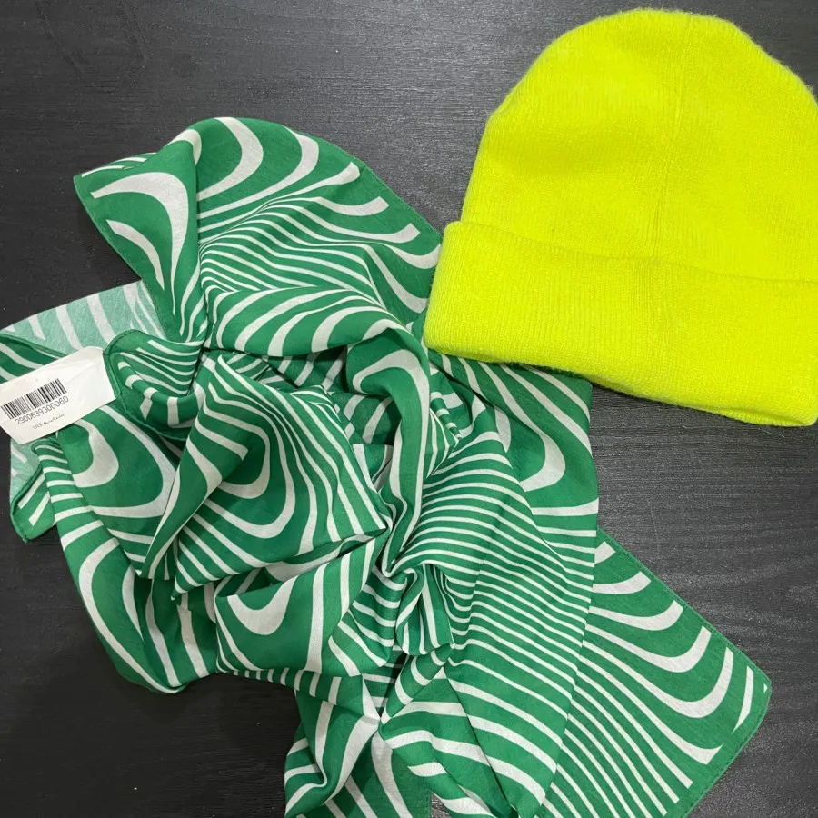 کلاه و اسکارف