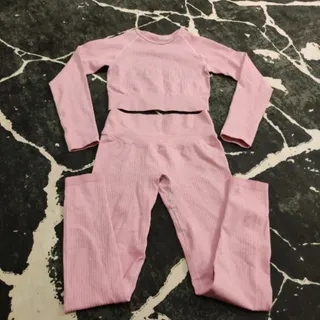 ست کراپ و شلوار ترک کشی