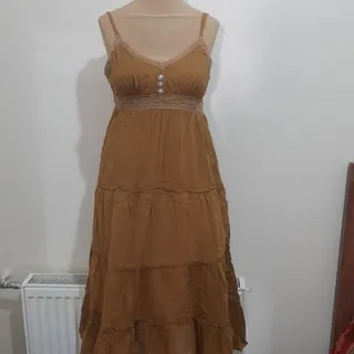 پیراهن زنانه