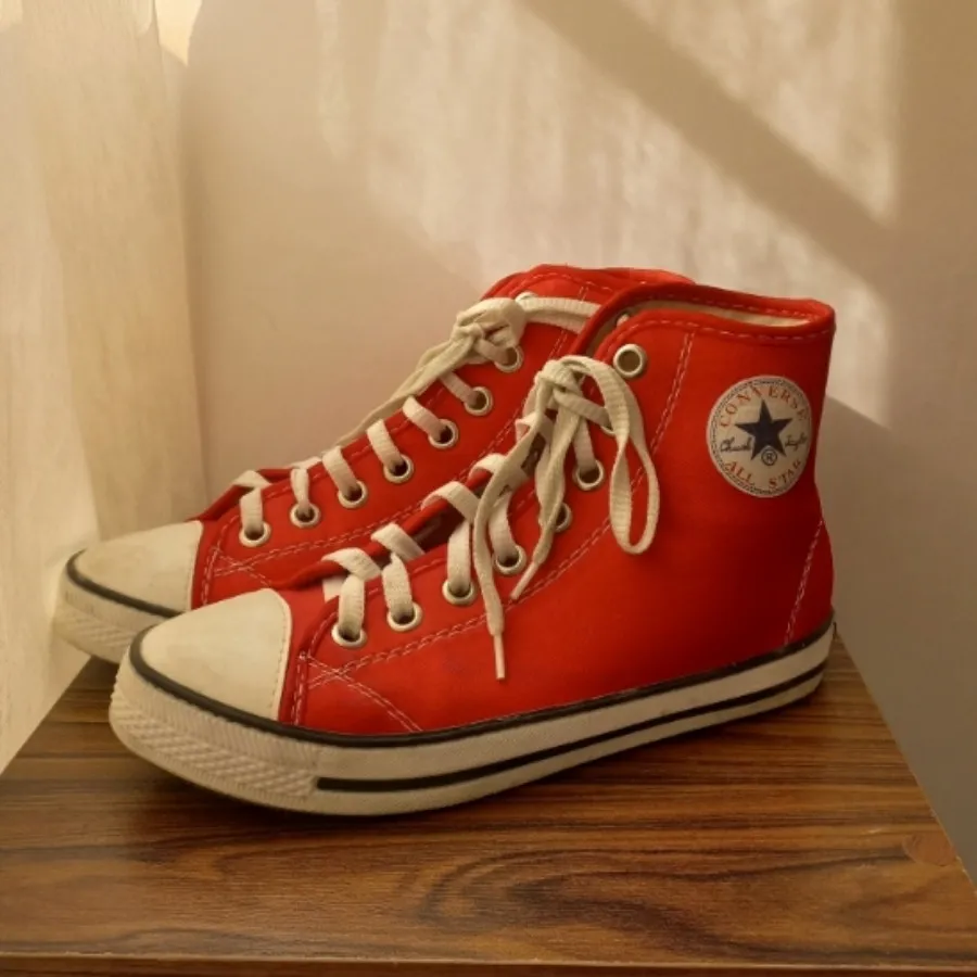 آل استار قرمز