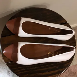 کفش ترک سفید و قهوه ای