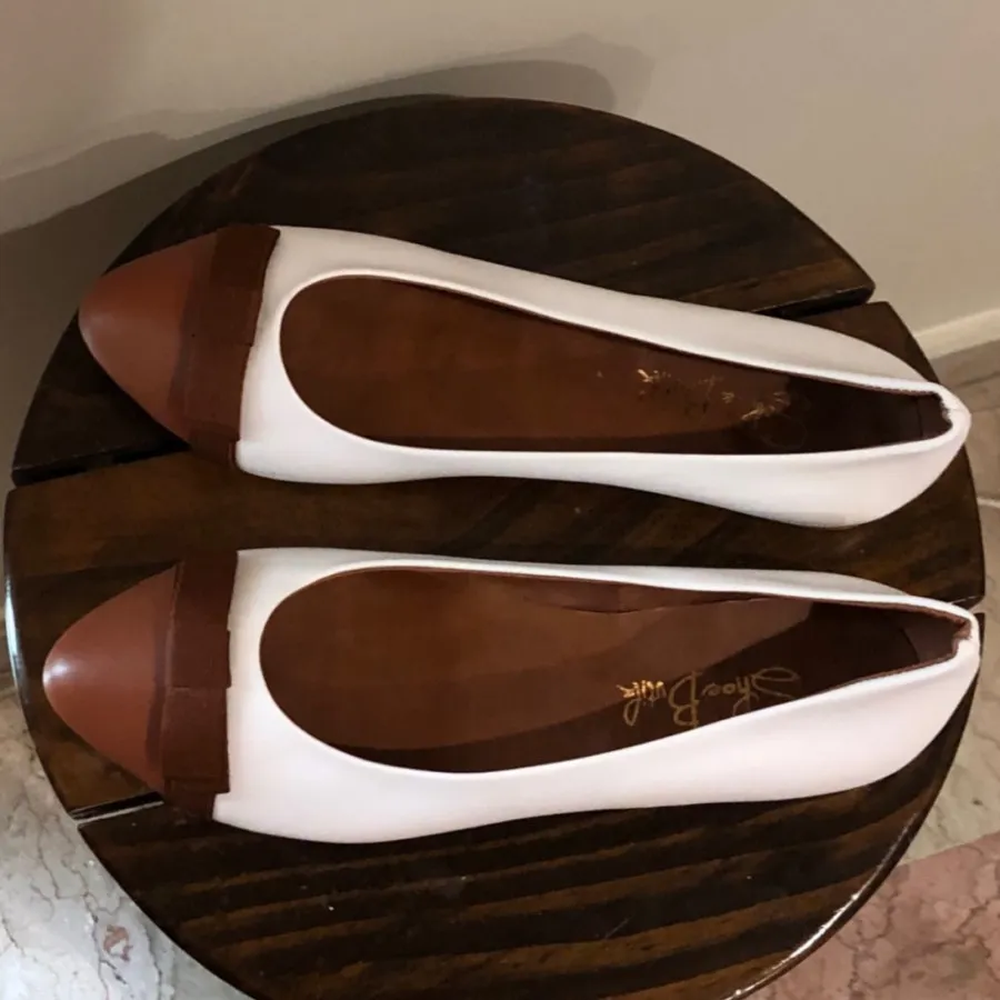 کفش ترک سفید و قهوه ای