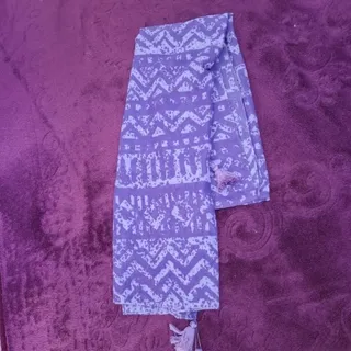 شال خوشرنگ یاسی