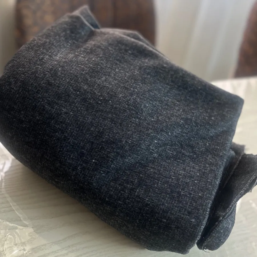پارچه پشمی ذغالی