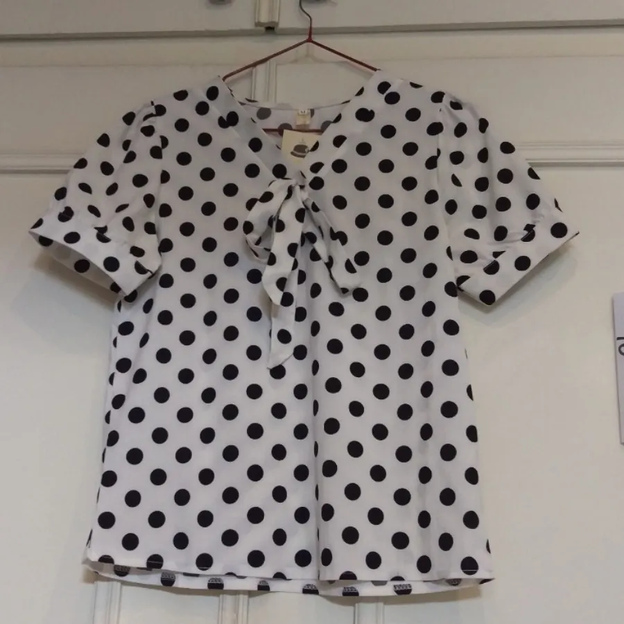 شومیز خالدار