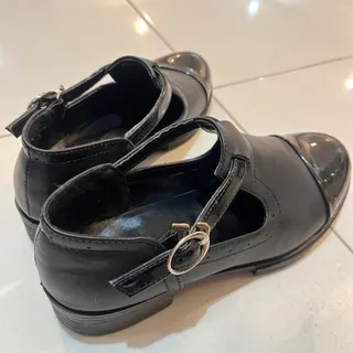 کفش همه کاره