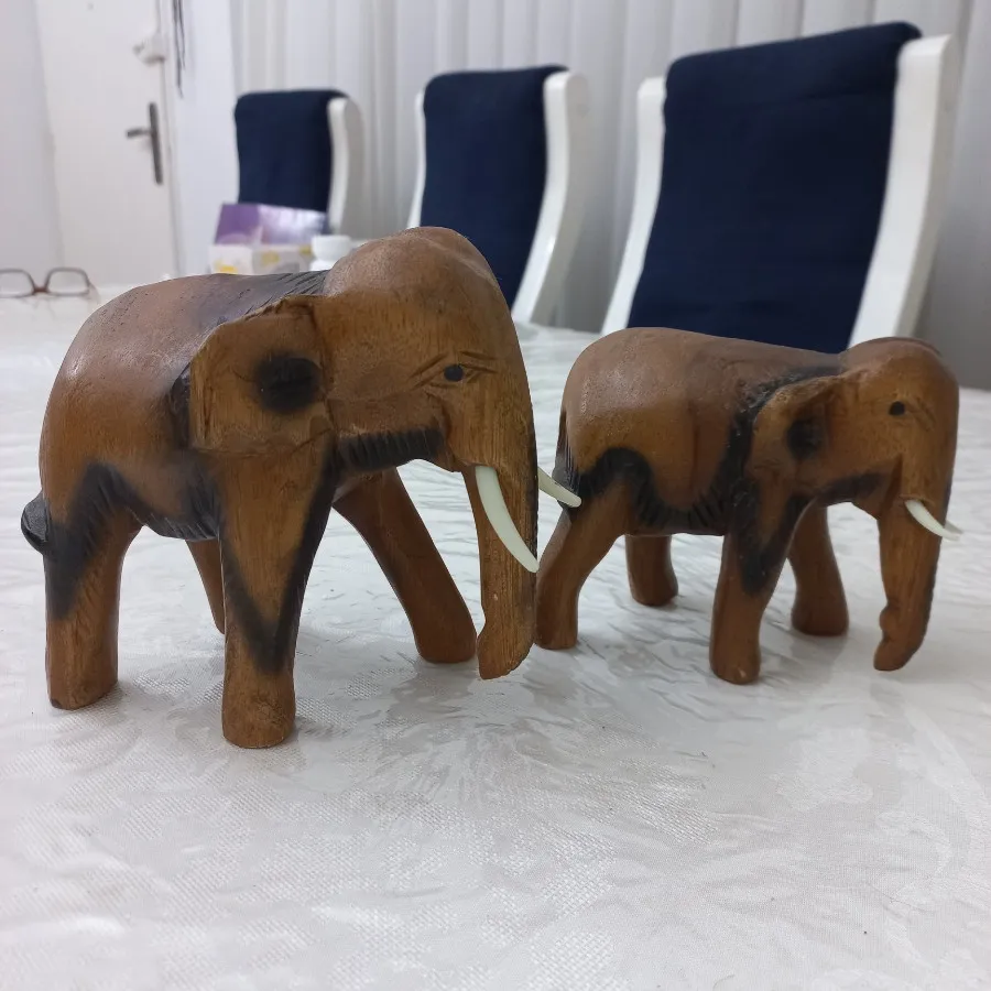 فیل چوبی هندی