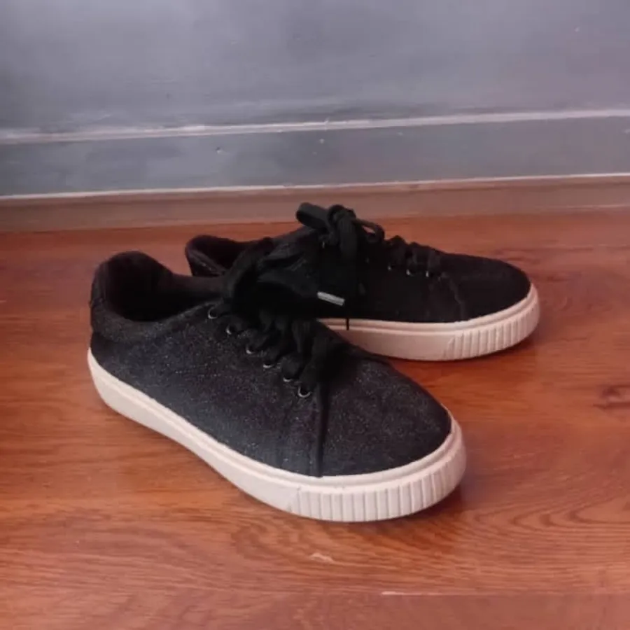 کتانی ونس Defacto