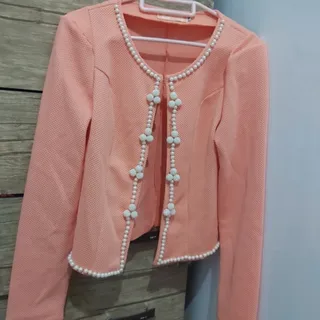 کت مرواریدی