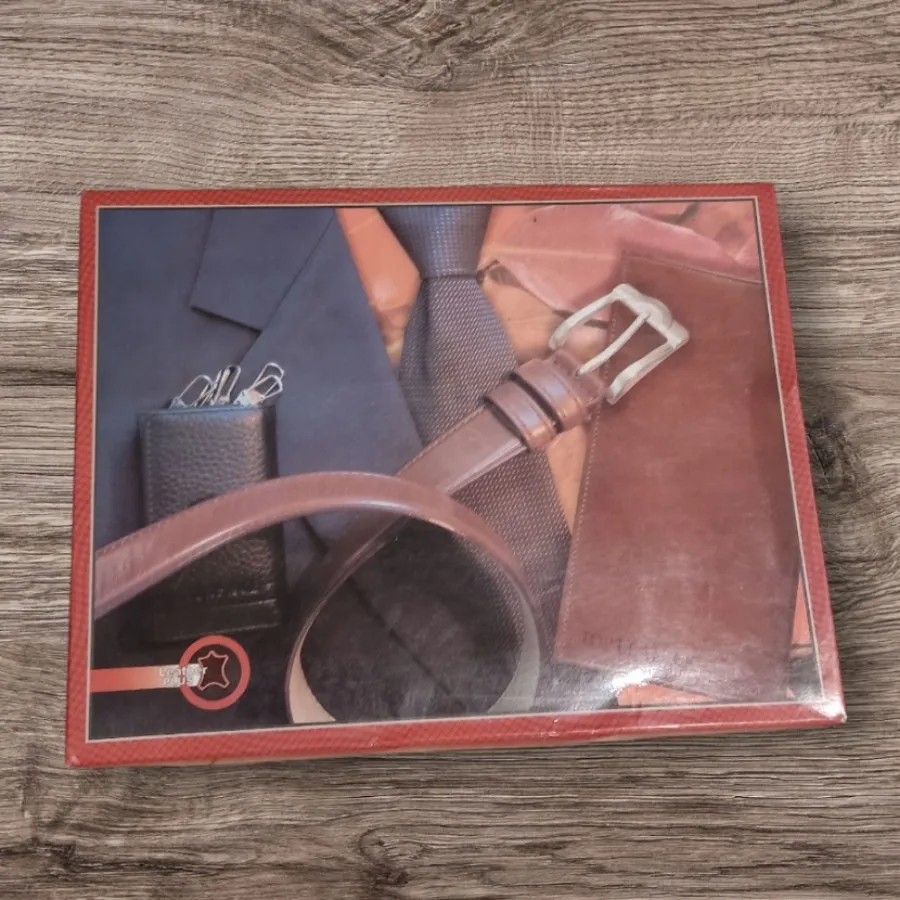 ست کمربند و جا کارتی