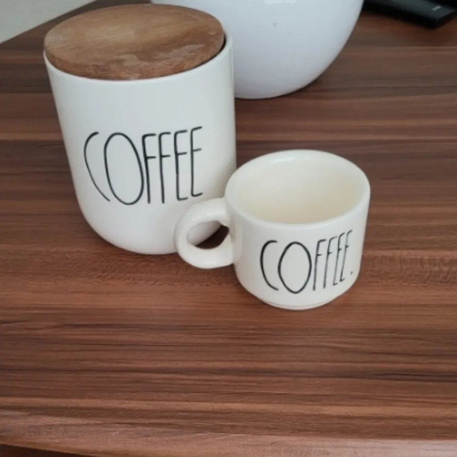 بانکه و ماگ کافی