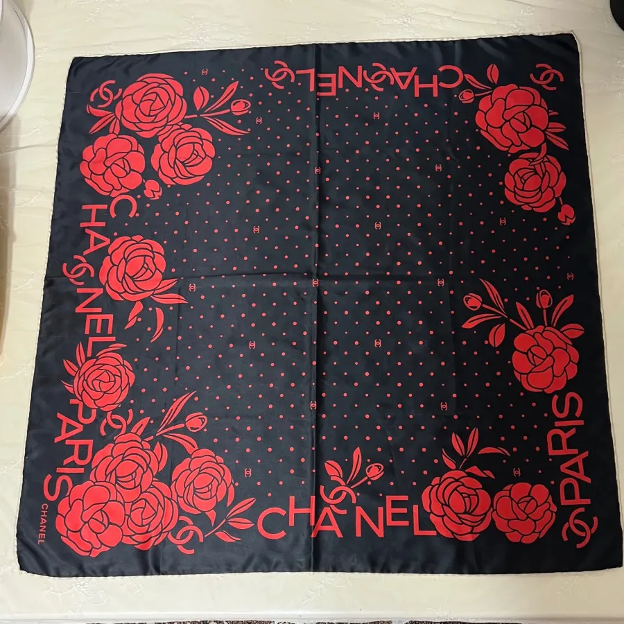 روسری برند شنل