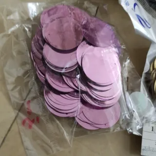 پولک سوراخدار