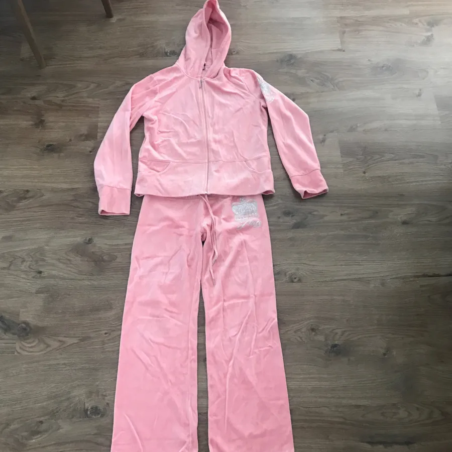 سویشرت و شلوار