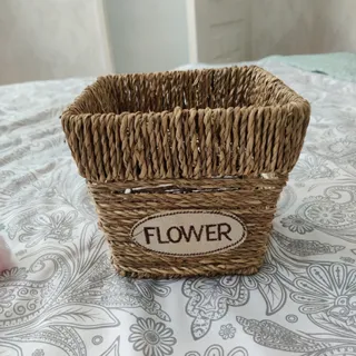 گلدان حصیری بوهمیا