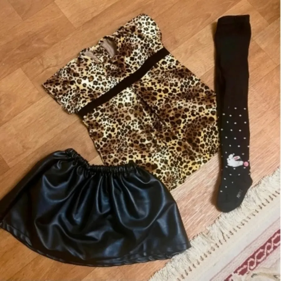 پیراهن مخمل و چرم