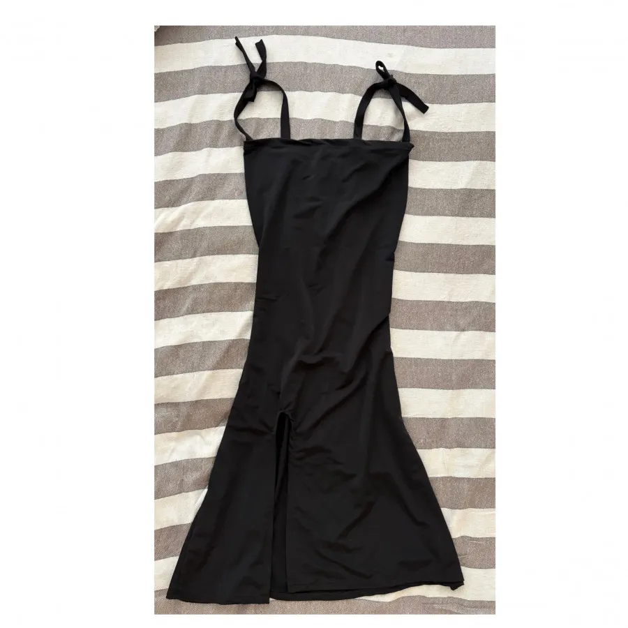 پیراهن دکلته مشکی