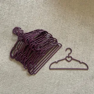 چوب لباسی کودک قلبی