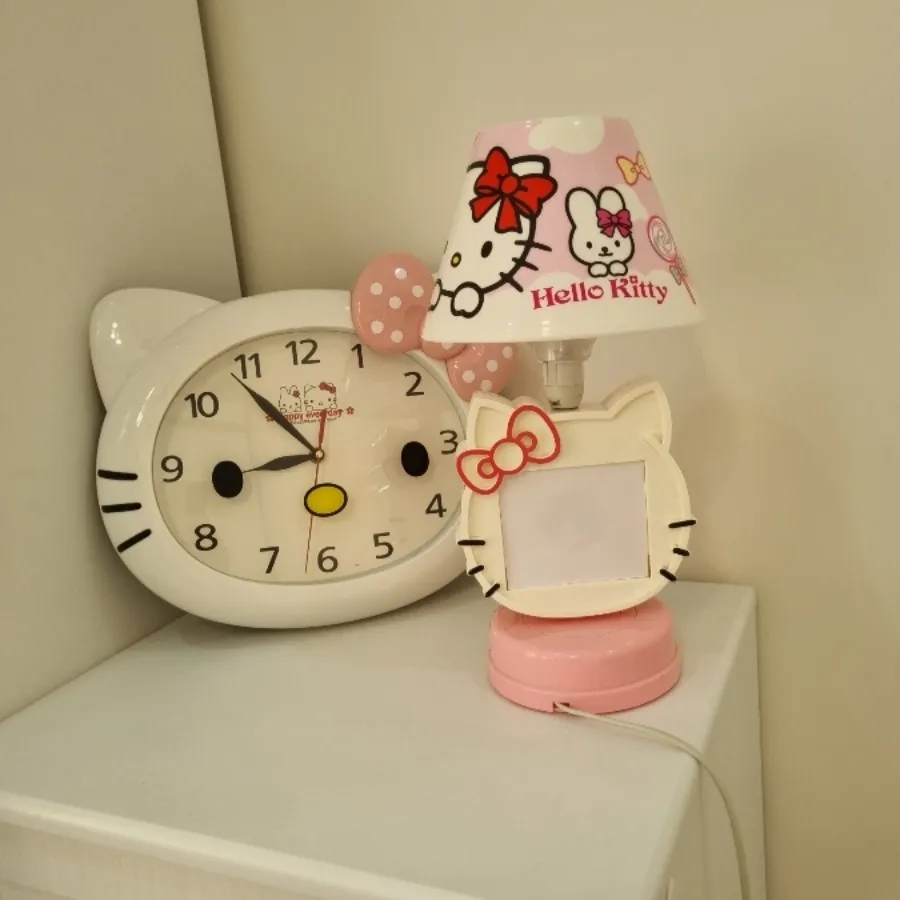 ست ساعت و چراغ خواب