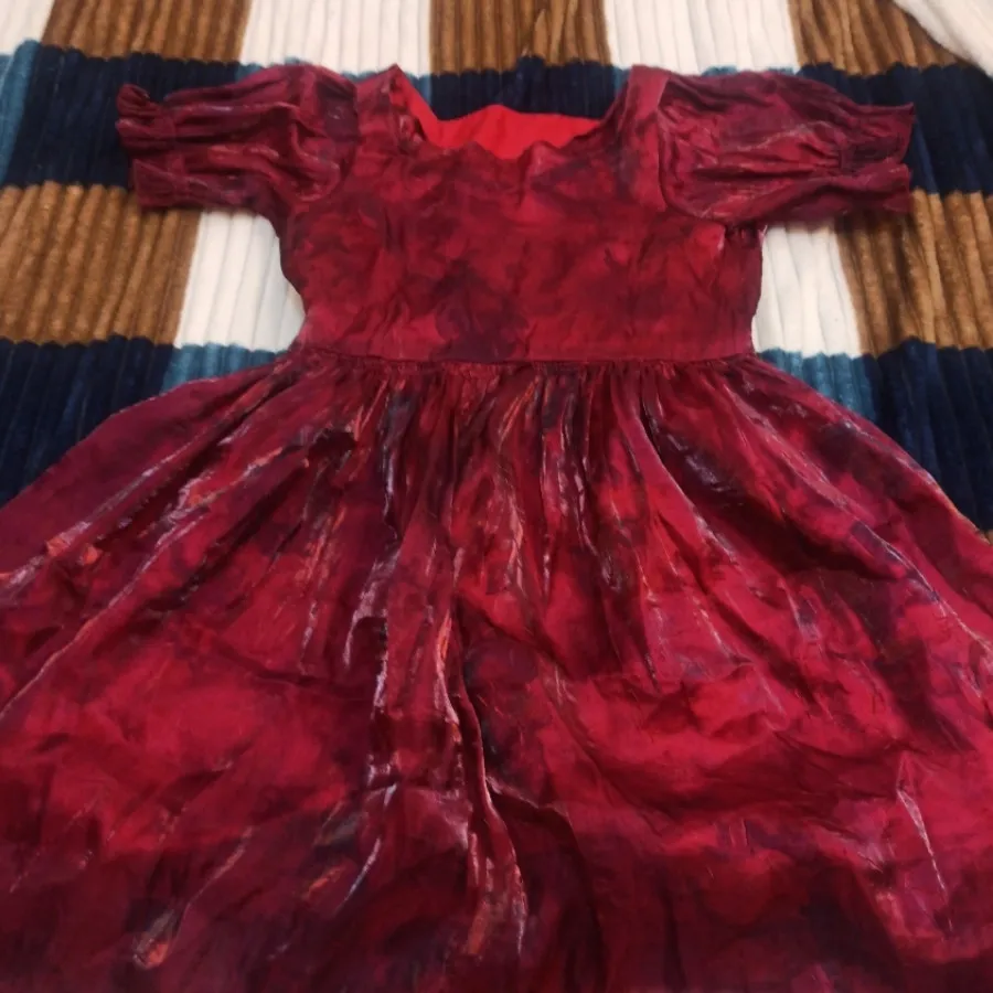 پیراهن بچگانه