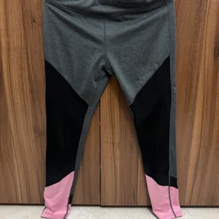 شلوار ورزشی لگ