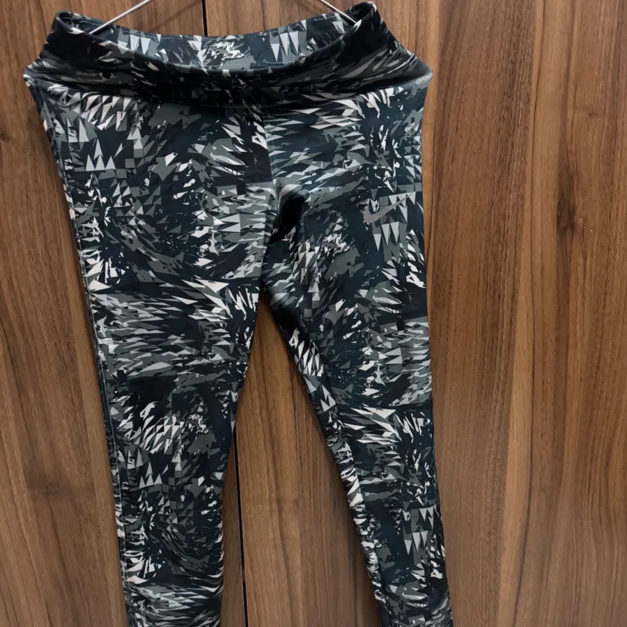 لگینگ ورزشی نایک اورجینال