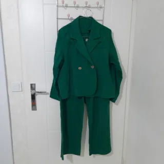 کت و شلوار لنین سبز