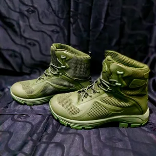 پوتین کوهنوردی Magnum