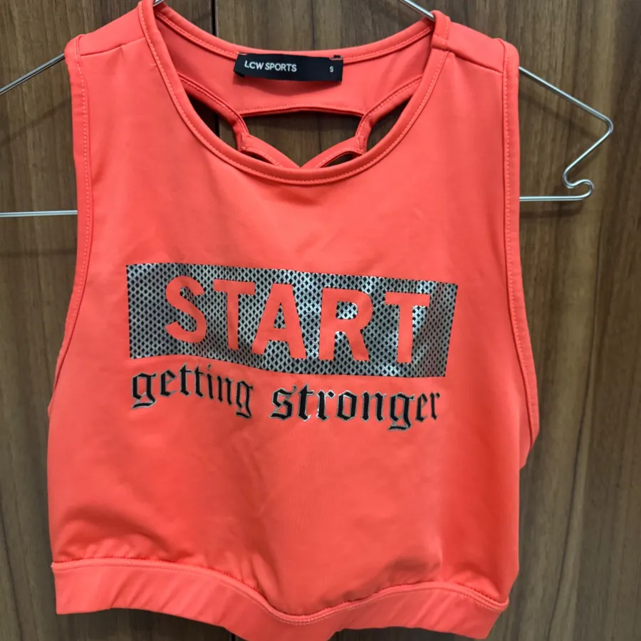 نیم تنه ورزشی نارنجی LCW