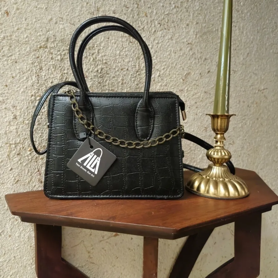 کیف دوشی با بند بلند