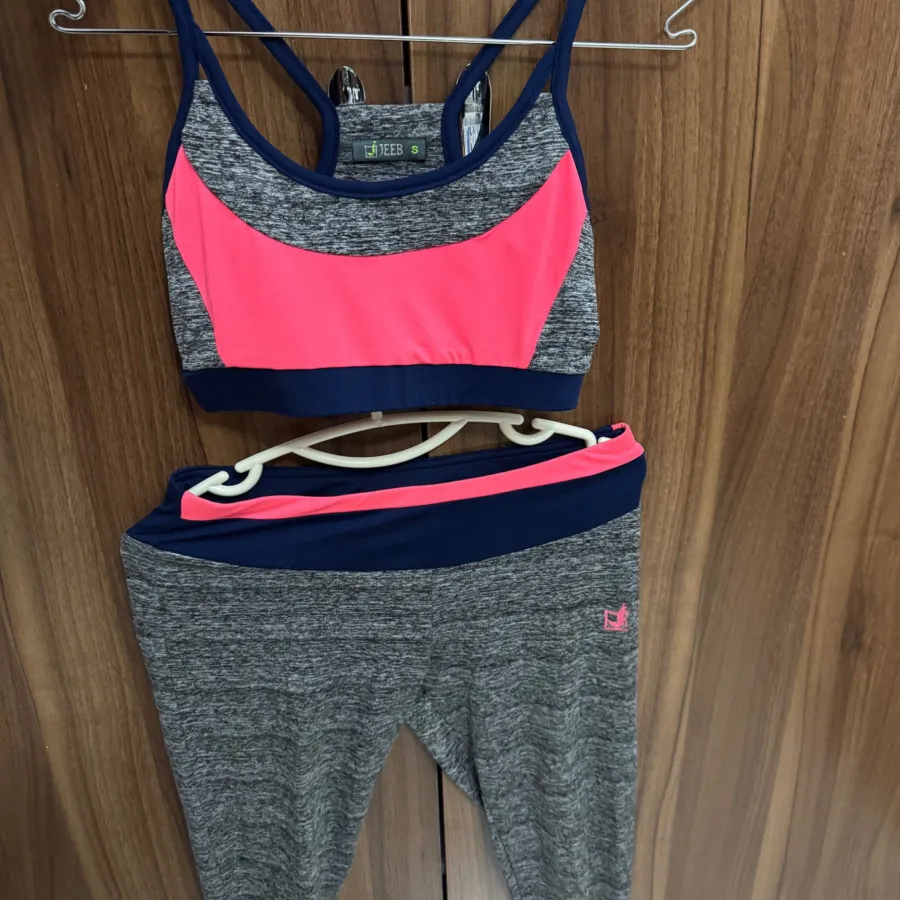 ست نیم تنه و لگ ورزشیS