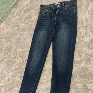 شلوار لی اسکینی