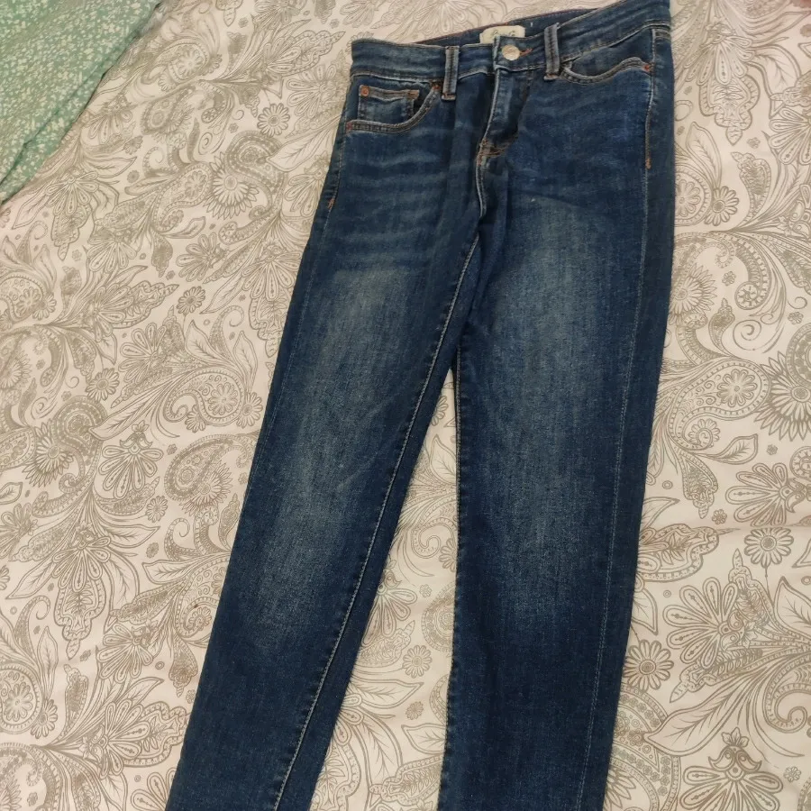 شلوار لی اسکینی