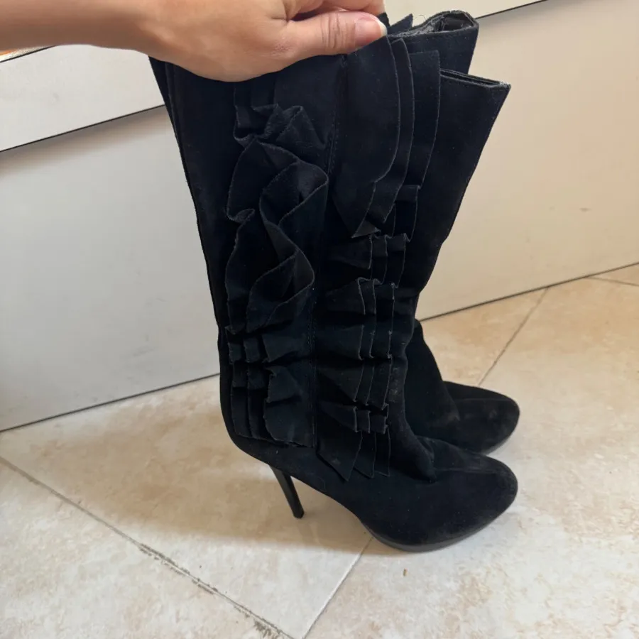 بوت پاشنه دار مشکی