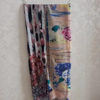 شال نخی طرح دار