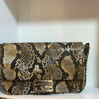 کیف پوست ماری