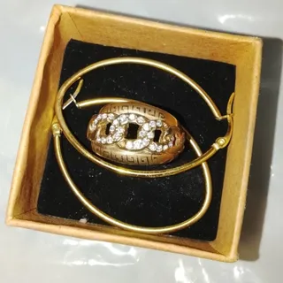 انگشتر و گوشواره زنانه