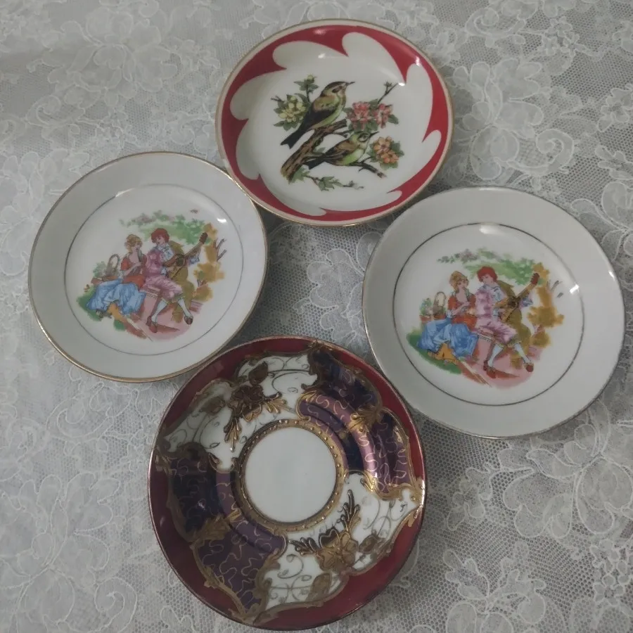 نعلبکی قدیمی دیوارکوب