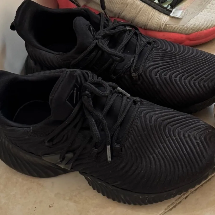 کتونی ادیداس مشکی 38 38/5