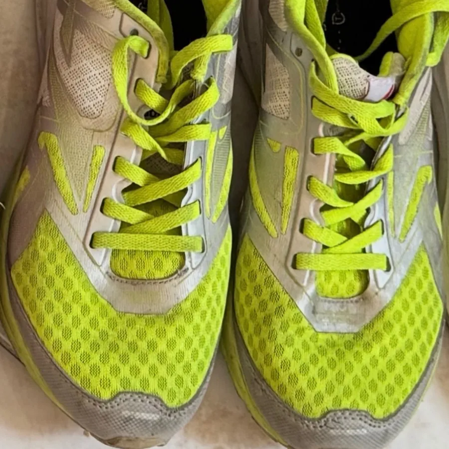 کتونی سبز فسفری ریباک 37